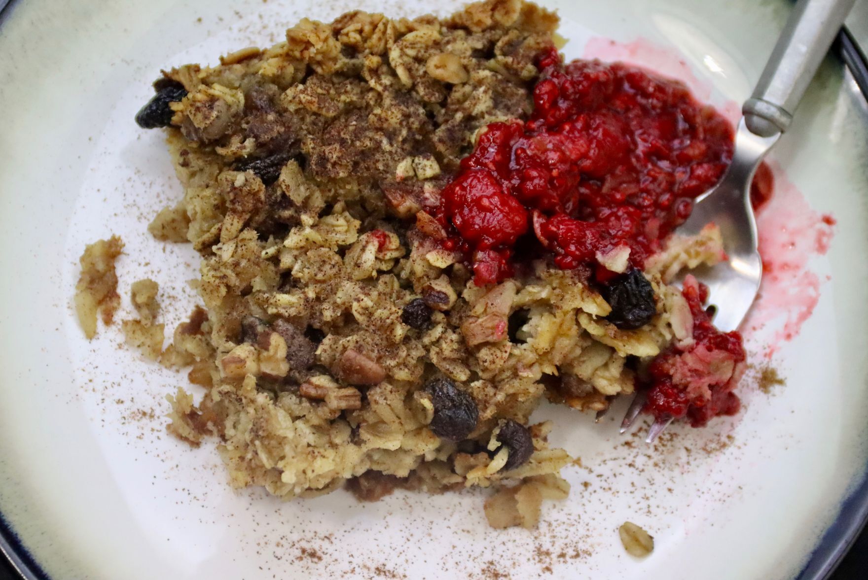 Baked Cinnamon Pecan and Raisin Oatmeal